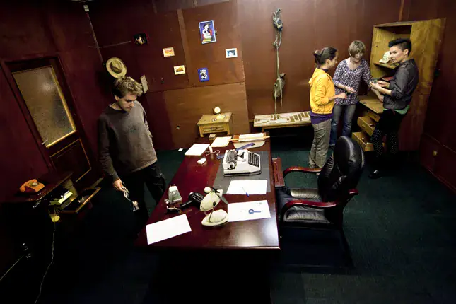 Red Room Escape3