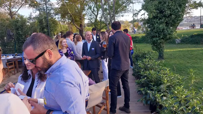 Team Networking3