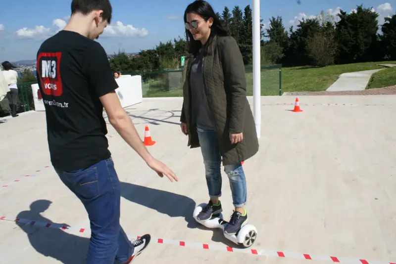 Walking Ginger – Hoverboard – Masaj